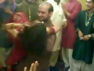 मिका ने अपने दोस्त के साथ मस्ती की! सेक्सी मूवी फुल हड हिंदी मे - डायरोस