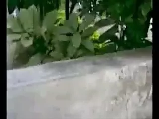 टॉयलेट में बैठकर एक पोर्न सेक्सी मूवी फुल एचडी हिंदी में मैगज़ीन पढ़ती है और बहुत कुछ